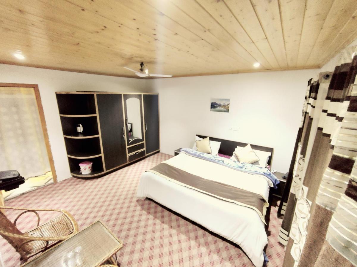 Hotel Sheesha Residency Srīnagar Exteriér fotografie